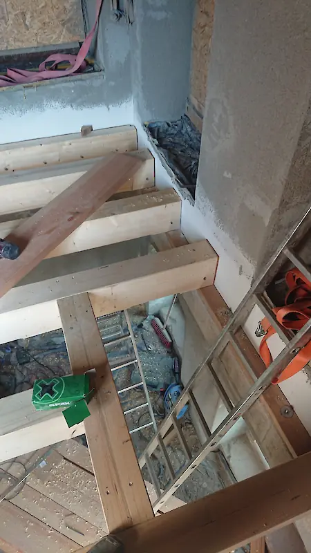 Bild in der Bildergallerie zu Kirche Dorfchemnitz: Turmsanierung mit Herz und Handwerk