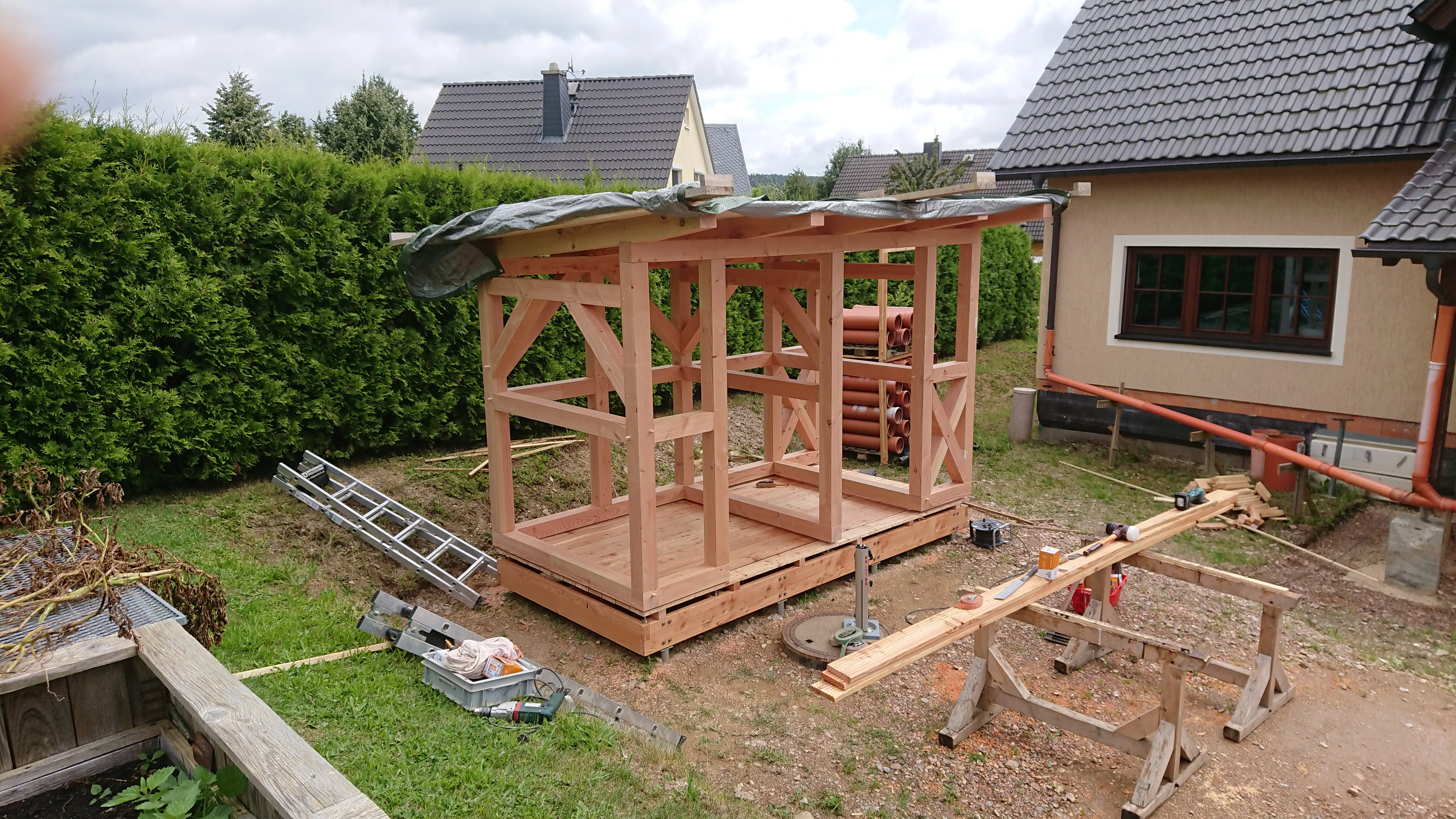 Bild in der Bildergallerie zu Fachwerk-Gartenschuppen Neubau in Lärche